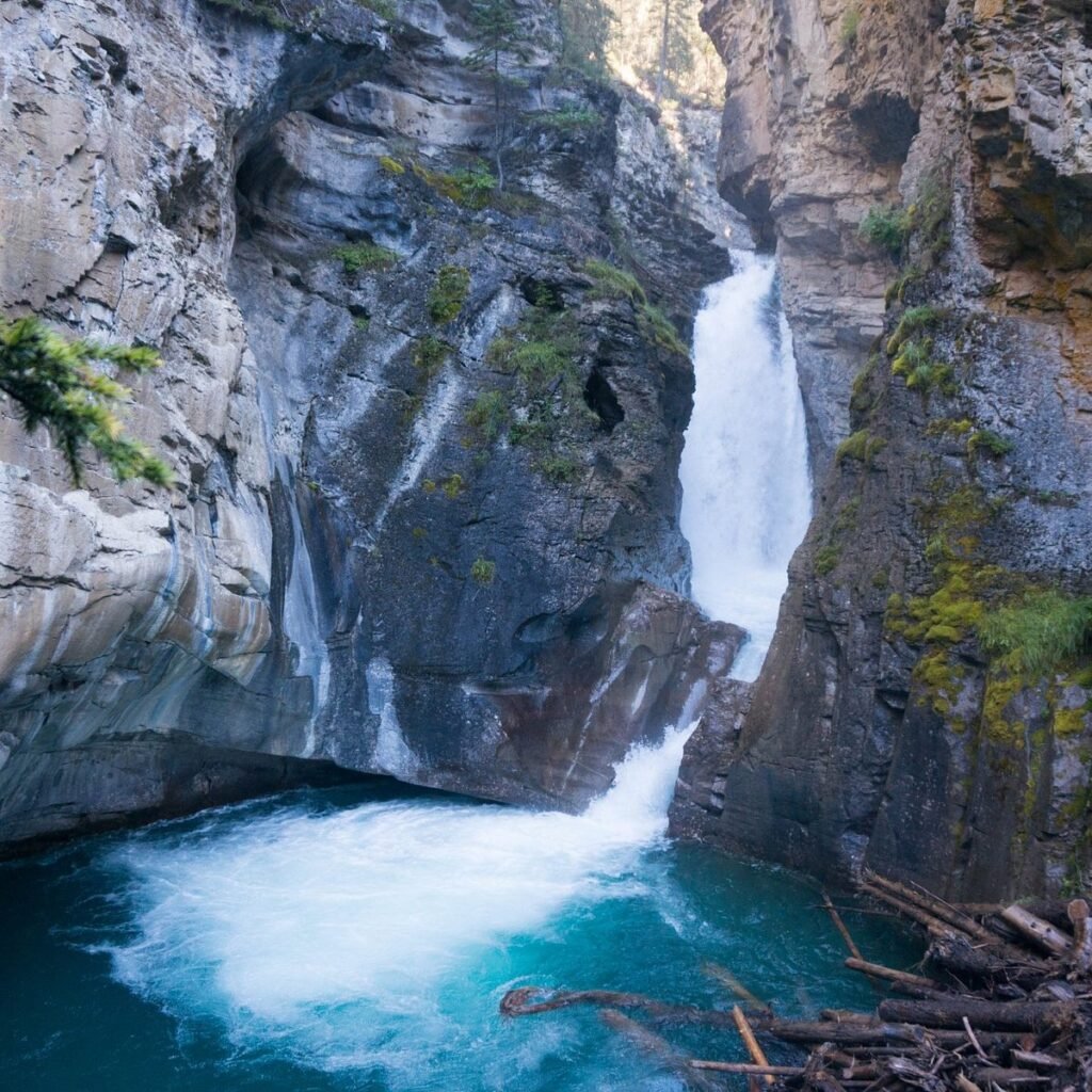 Johnston Canyon to the Lower Falls