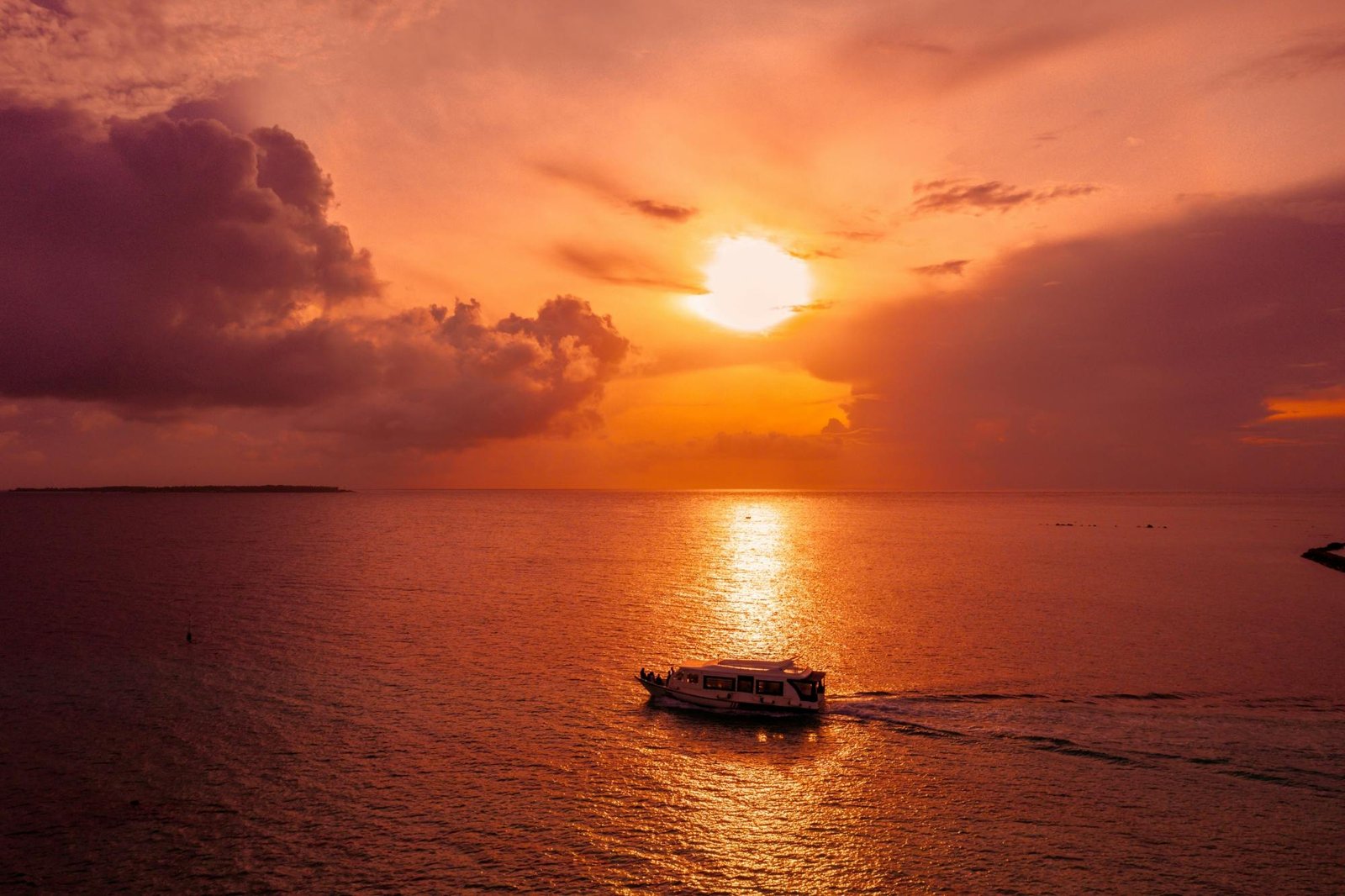 Sunset Cruise in Raa Atoll