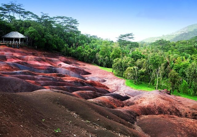 Explore Chamarel’s Seven Colored Earths & Rum Tasting – A Geological and Culinary Adventure
