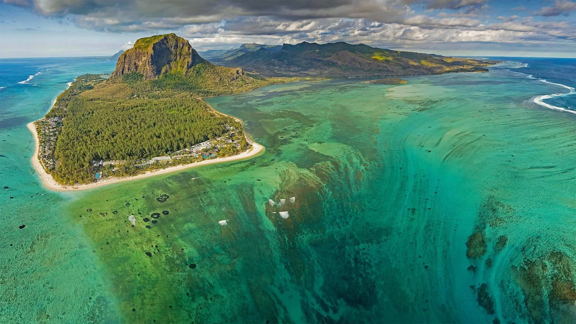 Underwater Waterfall