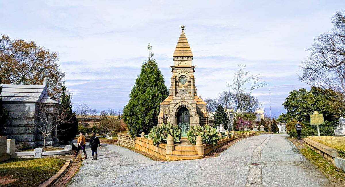 Oakland Cemetery