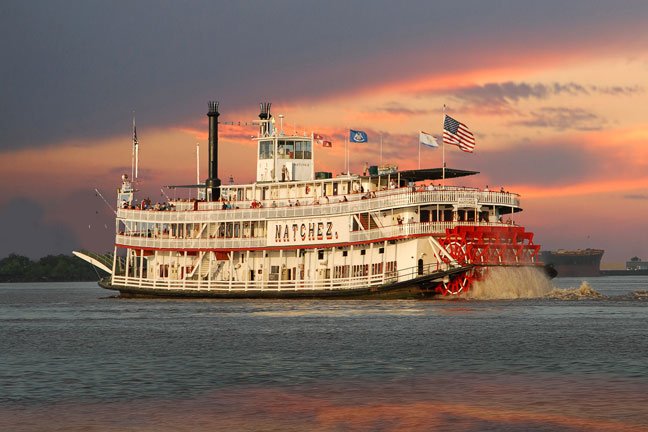 Steamboat Cruise at Sunset: New Orleans' Most Romantic Experience