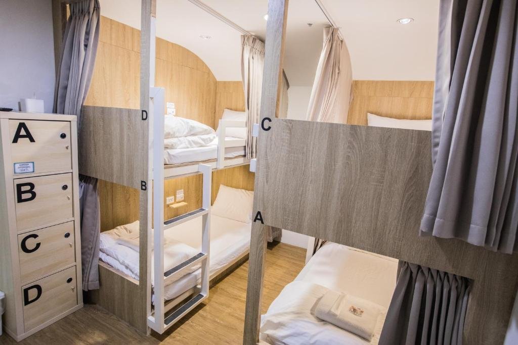 Paper Plane Hostel