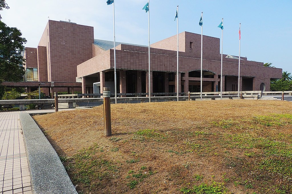 Visit the Kaohsiung Museum of Fine Arts
