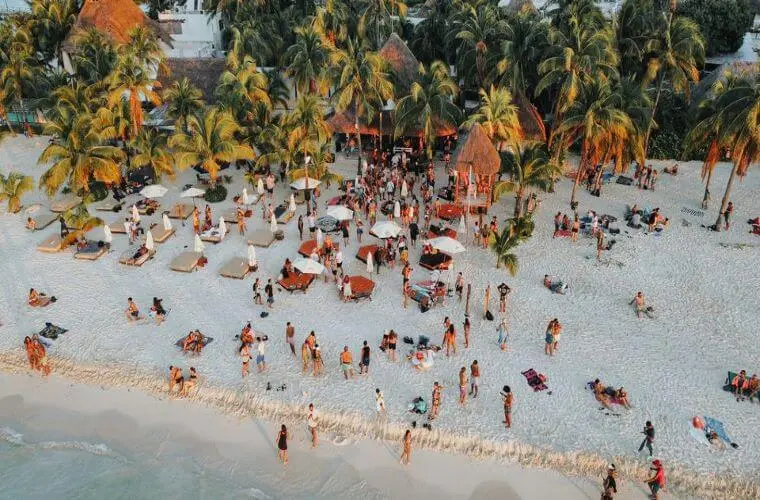 Beach Clubs in Cancun