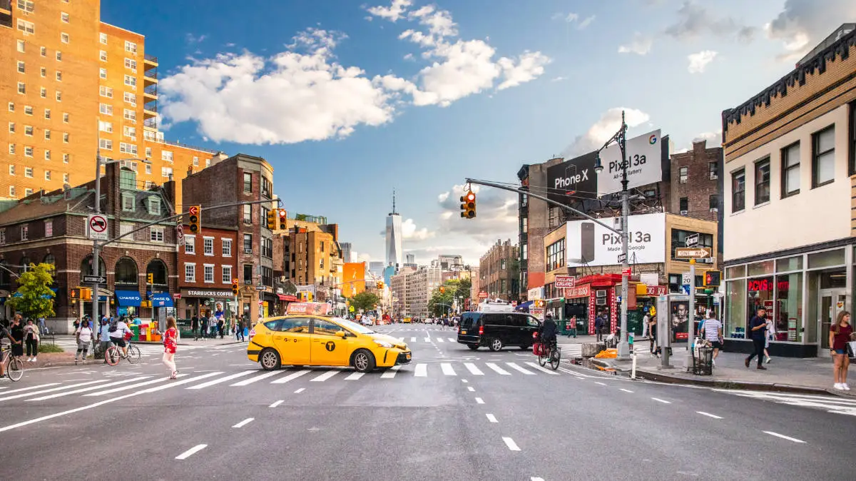 Discover Iconic Neighborhoods