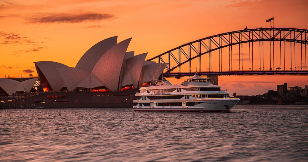 Sunset Sydney Harbour Dinner Cruise